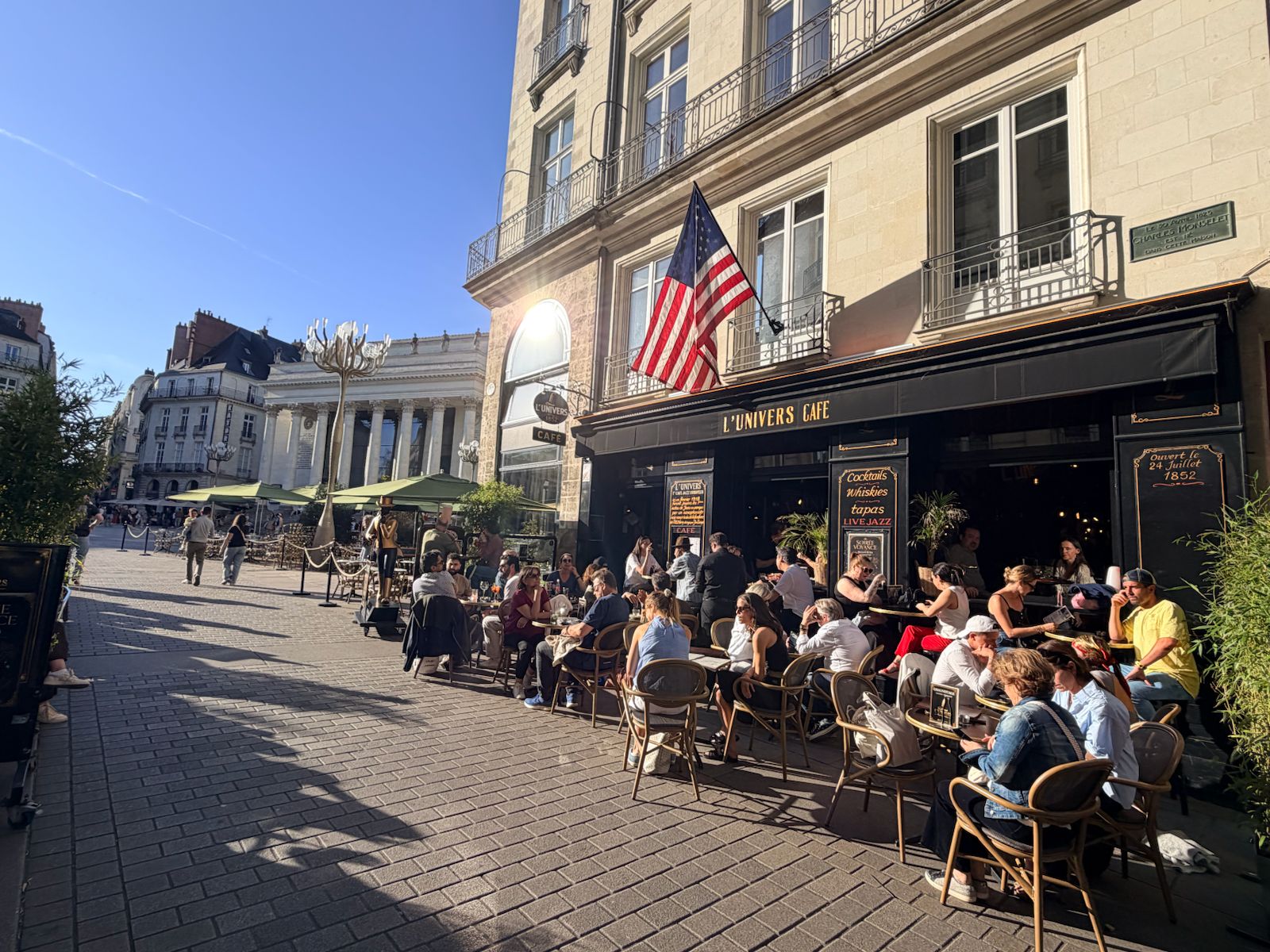 Bar d’ambiance à Nantes : concerts, cocktails et soirées quartier Graslin